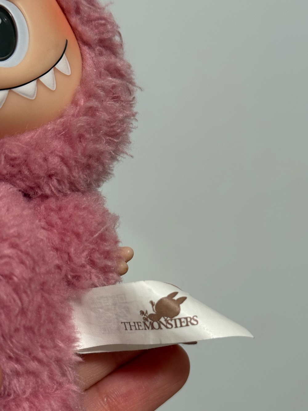 Pop Mart Labubu THE MONSTERS Exciting Macaron Vinyl Face 'Lychee Berry' - Picture 6 of 7